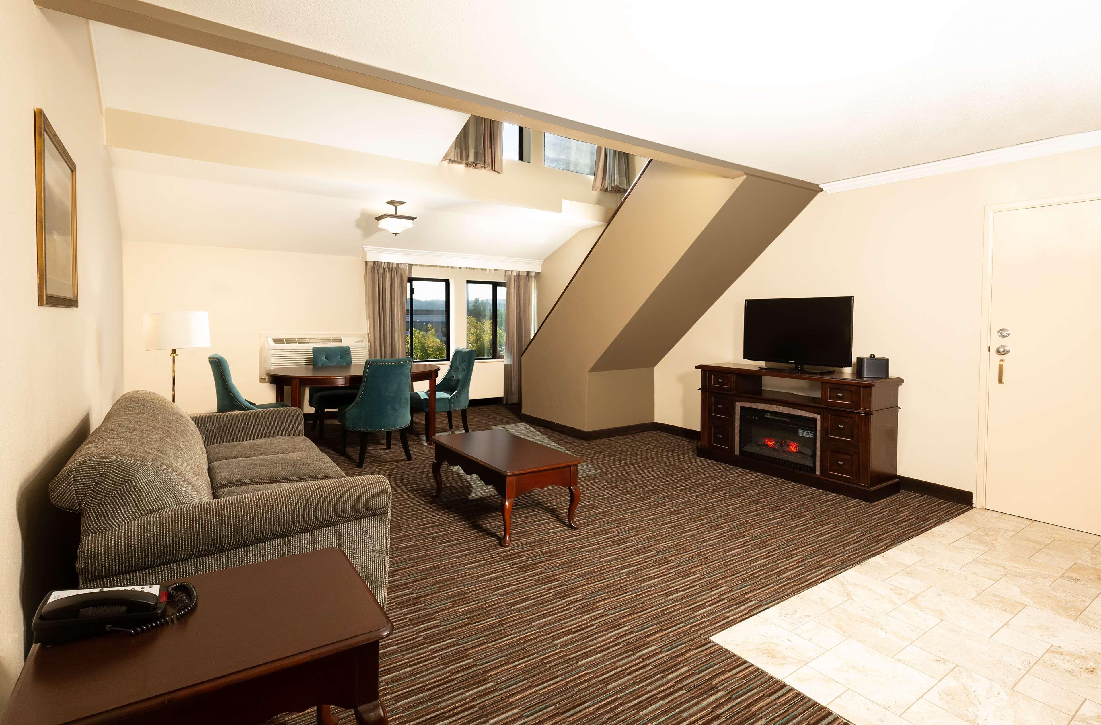 Best Western Plus Inn At The Vines Napa Exterior photo