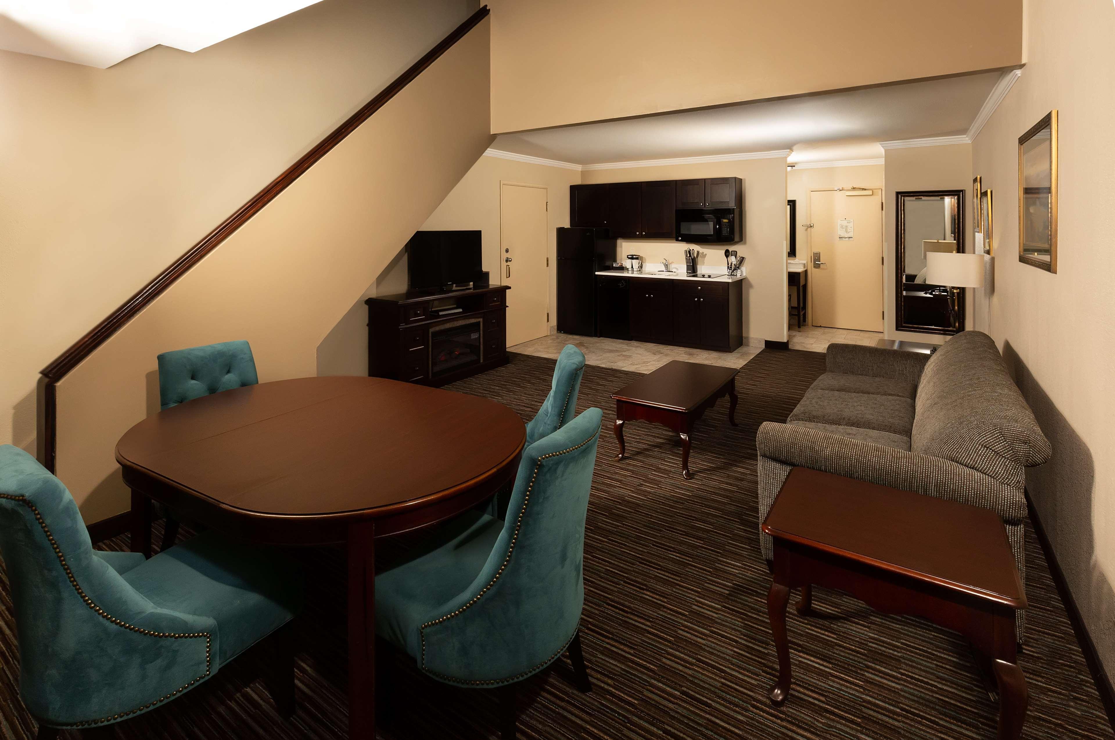 Best Western Plus Inn At The Vines Napa Exterior photo