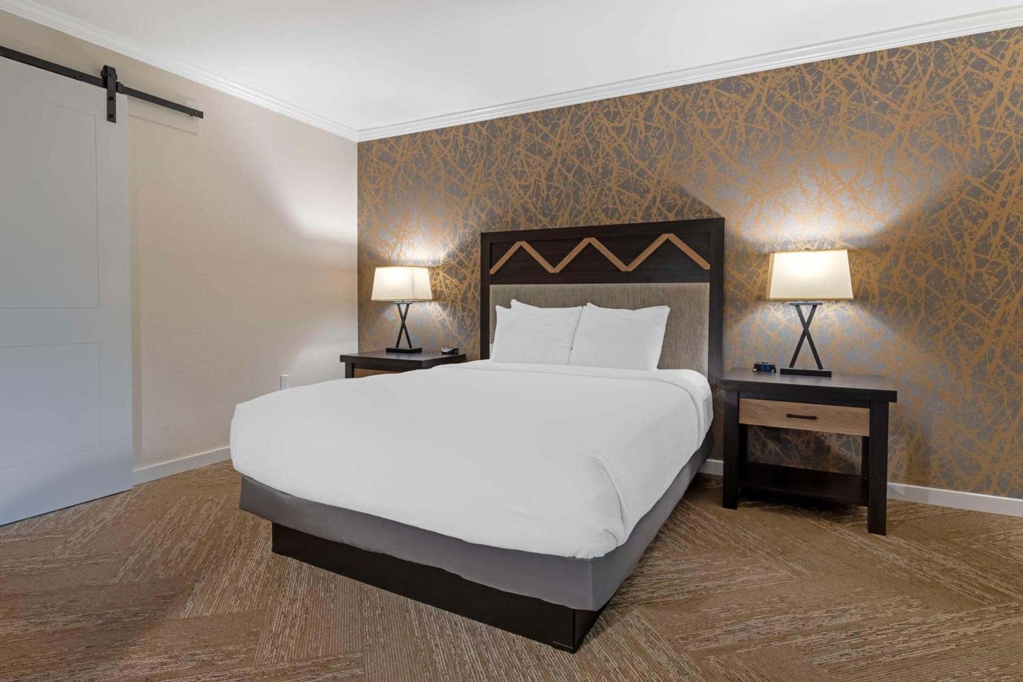 Best Western Plus Inn At The Vines Napa Exterior photo
