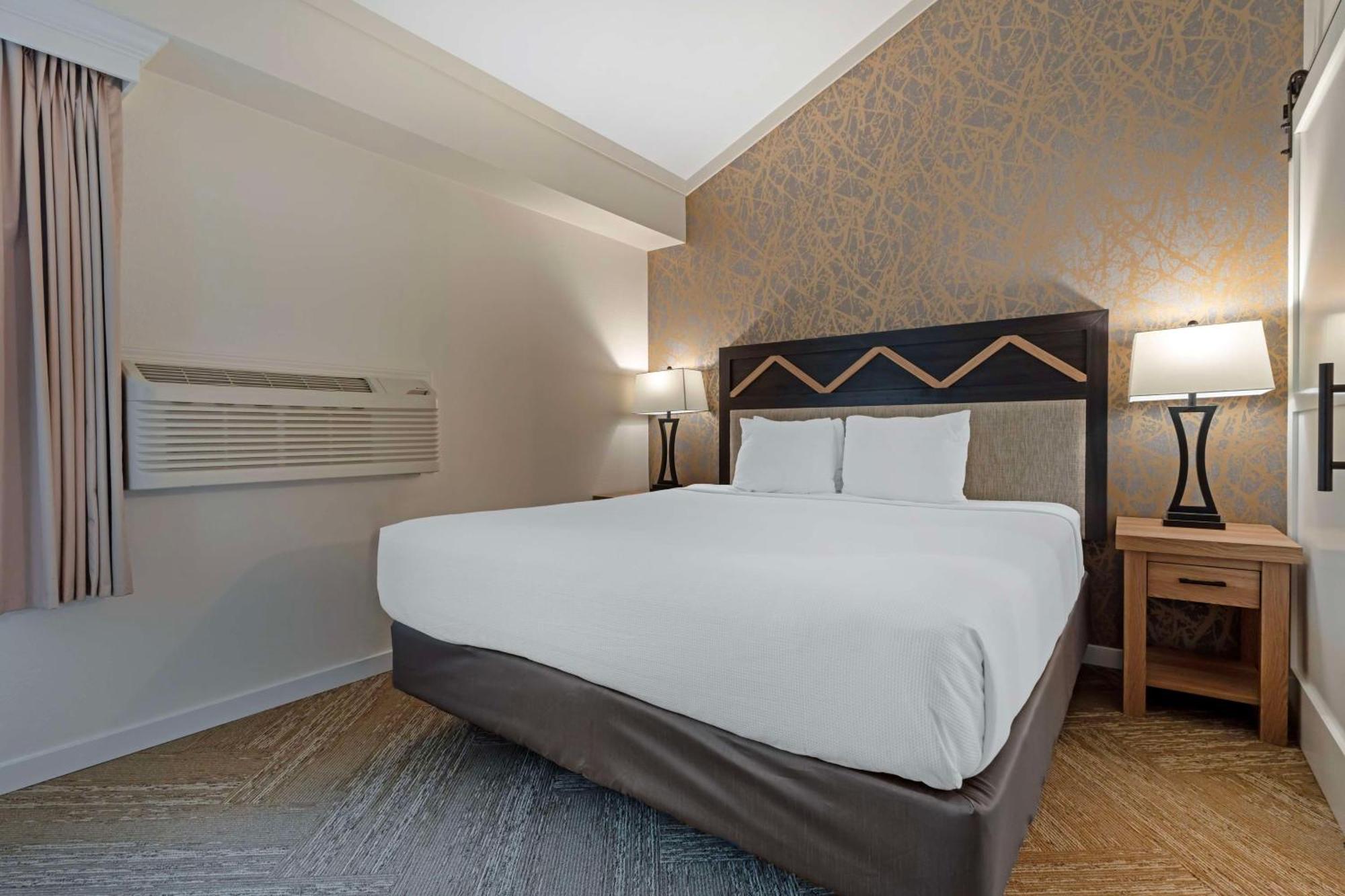 Best Western Plus Inn At The Vines Napa Exterior photo