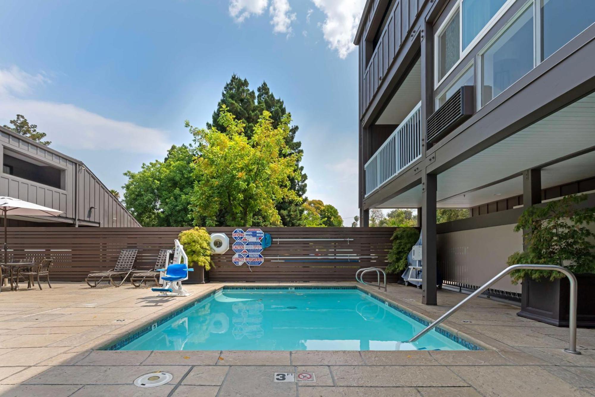 Best Western Plus Inn At The Vines Napa Exterior photo